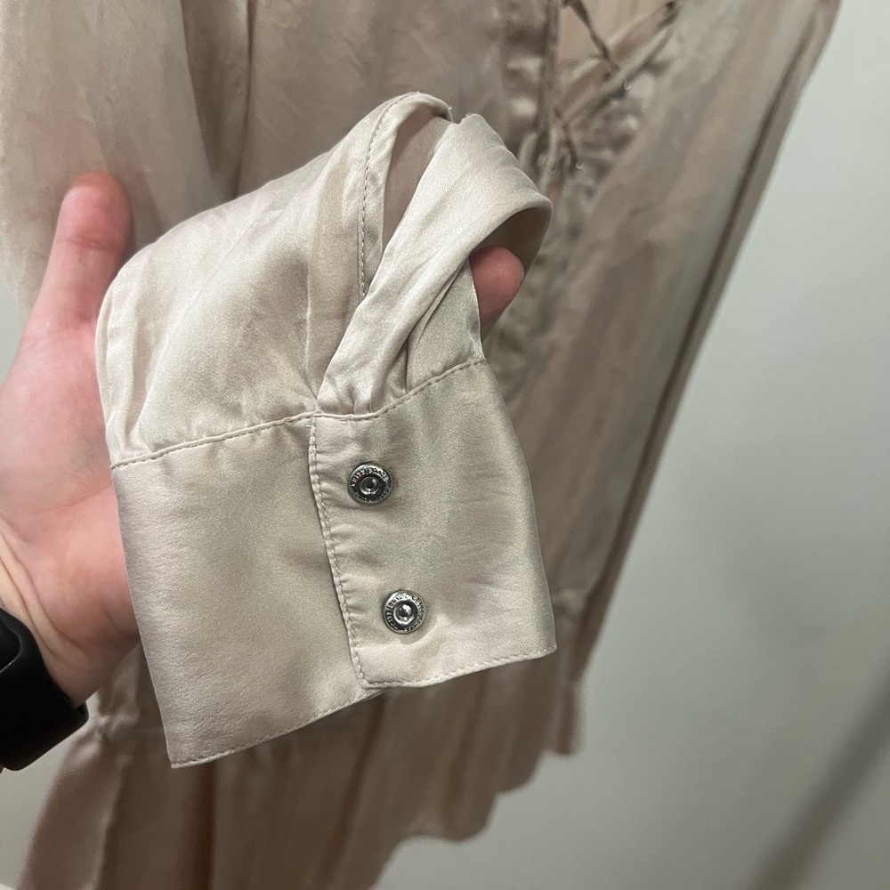 White House Black Market Gold Ruffled Blouse with Mandarin Collar Size M - Picture 6 of 10